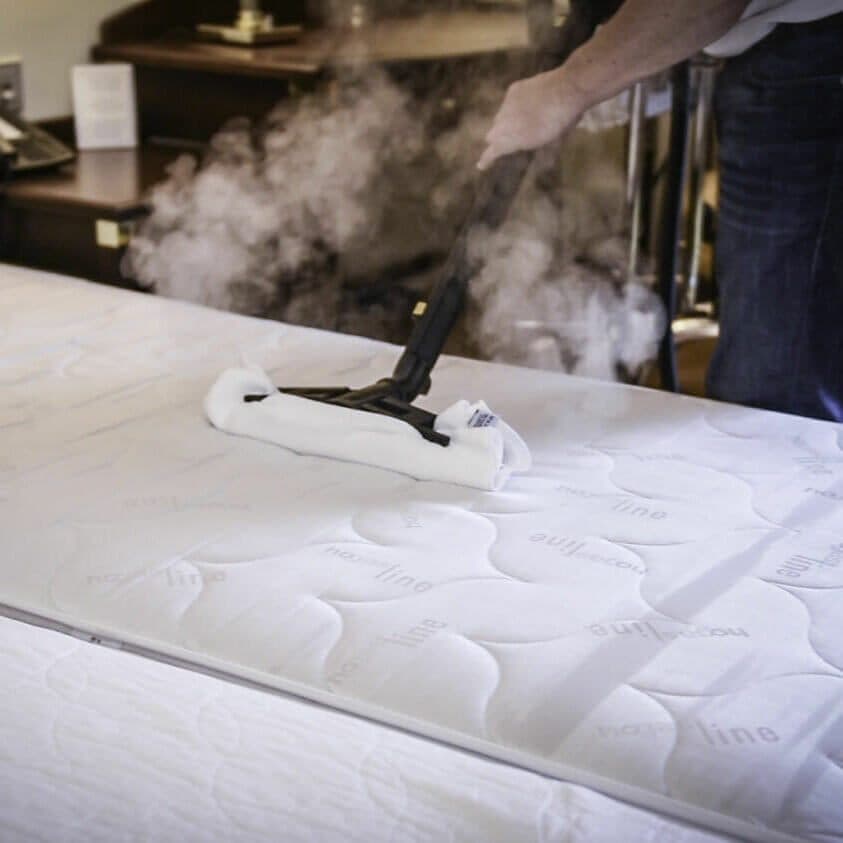 Mikro-tørdamp på hotelmadras